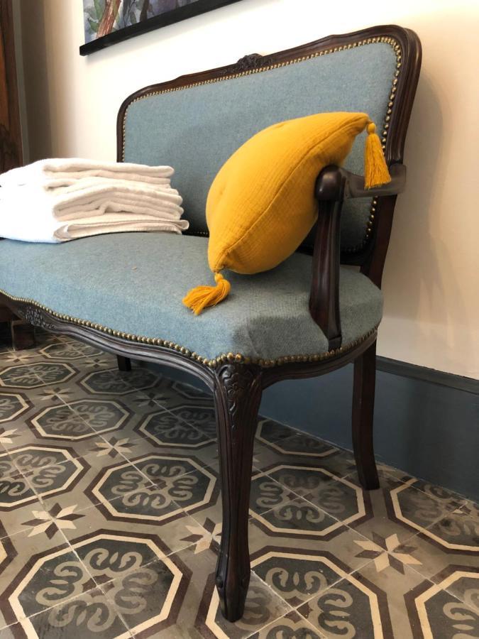 L'Oiseau Bleu Rollier Panzió Roubia Kültér fotó